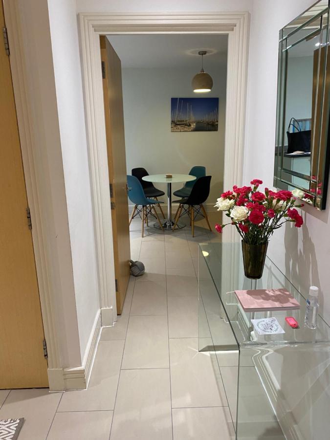 Stunning Marina Apartment Gosport Portsmouth Екстериор снимка