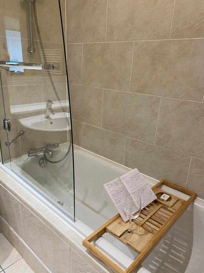 Stunning Marina Apartment Gosport Portsmouth Екстериор снимка